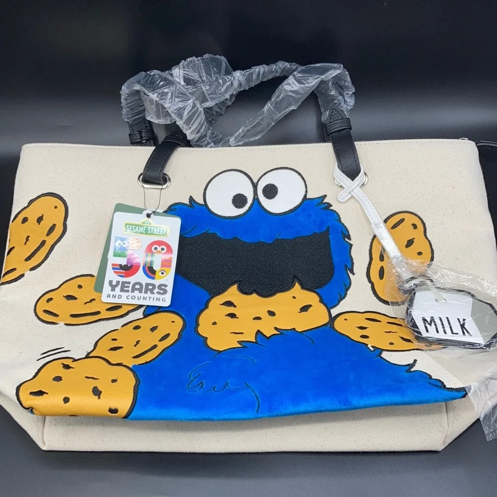 24HR DROP ⬇️ Lungefly Cookie Monster Felt Tote bag - Picture 2 of 9